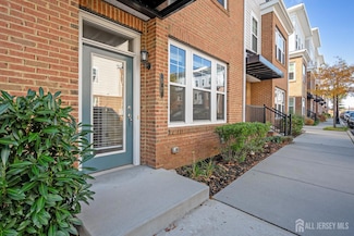 57 Cannon St, North Brunswick Township, NJ 08902