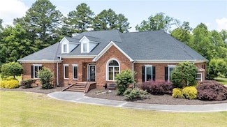 104 Aspen Dr NE, Calhoun, GA 30701