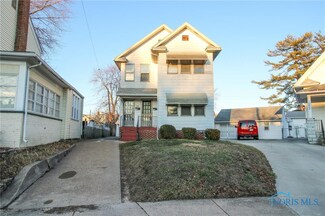 1335 Kenyon Dr, Toledo, OH 43614