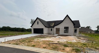 107 Barton St, Beebe, AR 72012