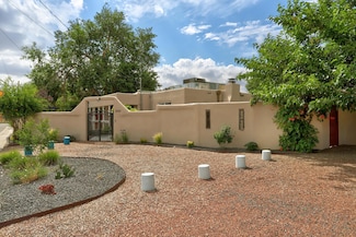 2616 Mountain Rd NW, Albuquerque, NM 87104