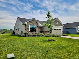5588 Woodcreek Dr, Middletown, OH 45042