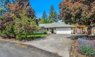 2815 NE Waller Dr, Bend, OR 97701