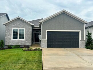 3205 SW Merriam Ct, Lee's Summit, MO 64081