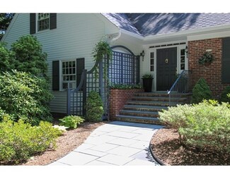 15 Morgan St, Wenham, MA 01984