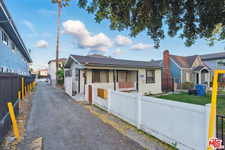 6126 Brynhurst Ave, Los Angeles, CA 90043