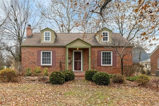 1019 Kuhlman Ln, Saint Louis, MO 63119
