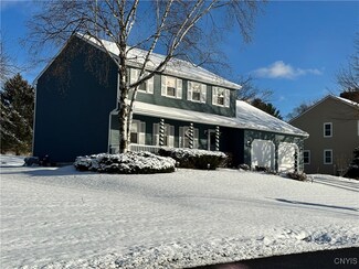 5108 Shiraz Ln, Fayetteville, NY 13066