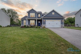 840 Wilkshire Dr, Waterville, OH 43566