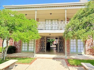 7920 Rockwood Ln Unit 204, Austin, TX 78757