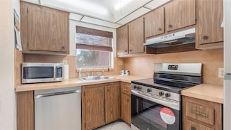9750 Sunrise Lakes Blvd Unit 302, Sunrise, FL 33322