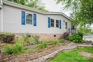 402 Deerfield Ct, Hendersonville, NC 28792