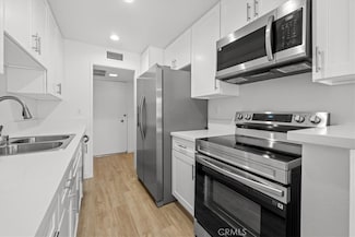 647 Orange Grove Ave Unit 302, South Pasadena, CA 91030