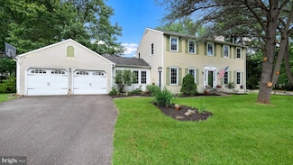 1 Sunnybrook Dr, Doylestown, PA 18901