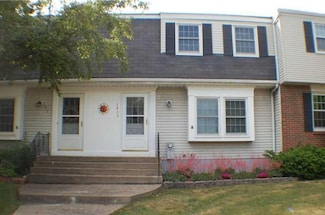 1415 Independence Dr, Derby, NY 14047