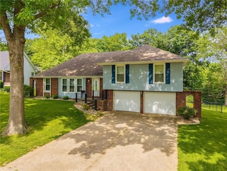6753 N Garfield Ave, Kansas City, MO 64118