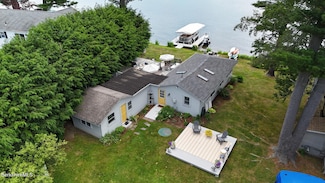 89 Narragansett Ave, Lanesborough, MA 01237