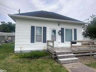109 Hearn St, Eldon, IA 52554