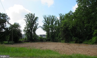 10609 Bird River Rd, Middle River, MD 21220