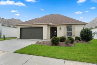 6164 Lake Edge Dr, Baton Rouge, LA 70820