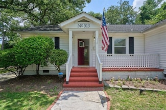 513 Vista Dr, Fayetteville, NC 28305