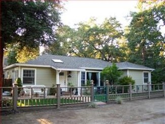 3422 Oak Dr, Menlo Park, CA 94025