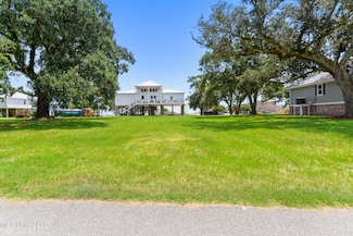 331 E 5th St, Long Beach, MS 39560