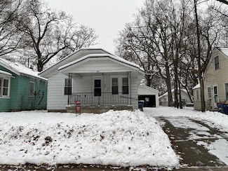 946 Hazen St SE, Grand Rapids, MI 49507