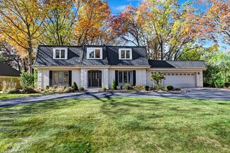 8564 Wedgewood Dr, Burr Ridge, IL 60527
