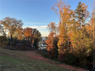 Lot 4 Marina Bay Dr, Seneca, SC 29672