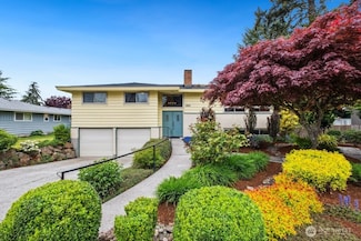 11614 SE 49th St, Bellevue, WA 98006