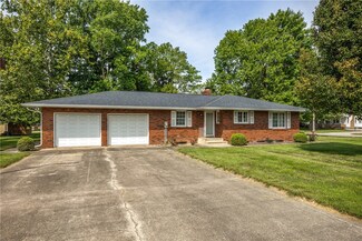 301 W Walnut St, Teutopolis, IL 62467
