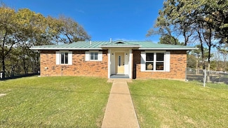 1009 S 3rd St, Haileyville, OK 74546