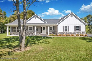 547 Carney Rd, Palmerton, PA 18071