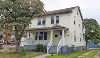 105 Manhattan Ave, Bridgeport, CT 06606