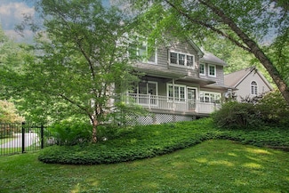 25 Hawthorne Terrace, Florence, MA 01062