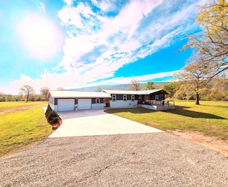 453872 E 1630 Rd, Talihina, OK 74571