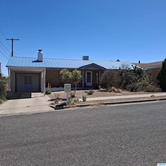 412 E 22nd St, Silver City, NM 88061
