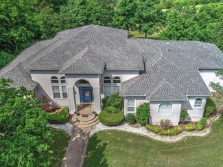 1701 N Kiowa St, Chouteau, OK 74337