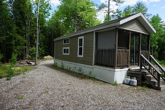 300 Hunts Corner Rd, Waterford, ME 04088