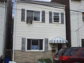 5233 Wickliff St, Pittsburgh, PA 15201
