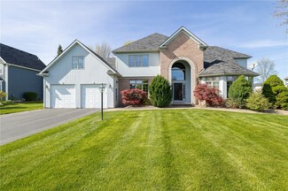 4 Dangelo Dr, Webster, NY 14580