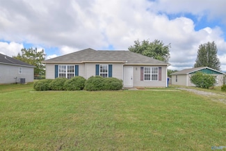 202 Travis Dr, Hazel Green, AL 35750