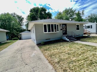 708 Southbend Ave, Marshall, MN 56258