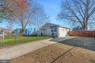 213 Cardinal Ln, Mount Holly, NJ 08060