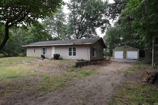 21468 State Line Rd, Bristol, IN 46507