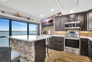 611 Palm Ave Unit 35, Goodland, FL 34140