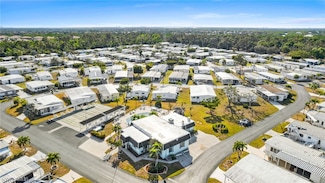 41 Williamsburg Way, Fort Myers, FL 33908