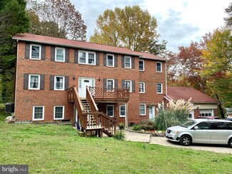 10007 Bent Tree Ln, Manassas, VA 20111