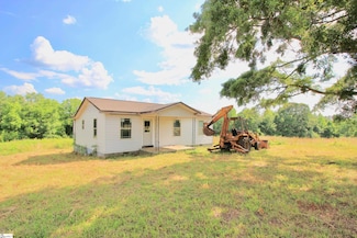 390 Old Mill Rd, Chesnee, SC 29323